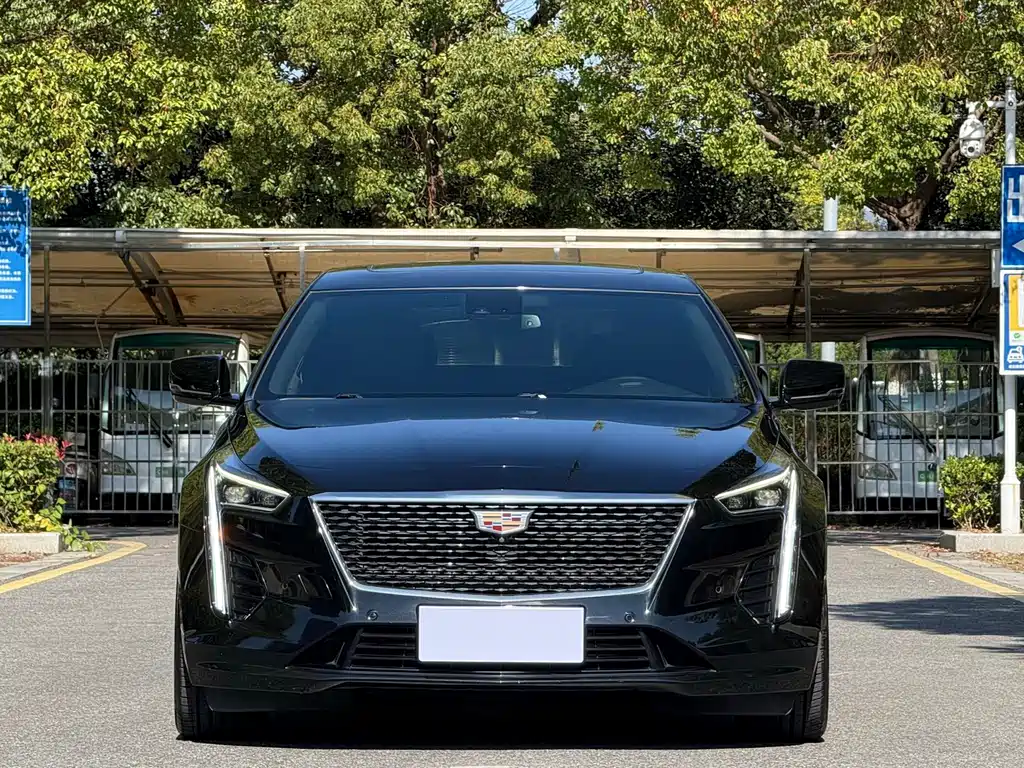 Cadillac CT6 2022 — фото 2