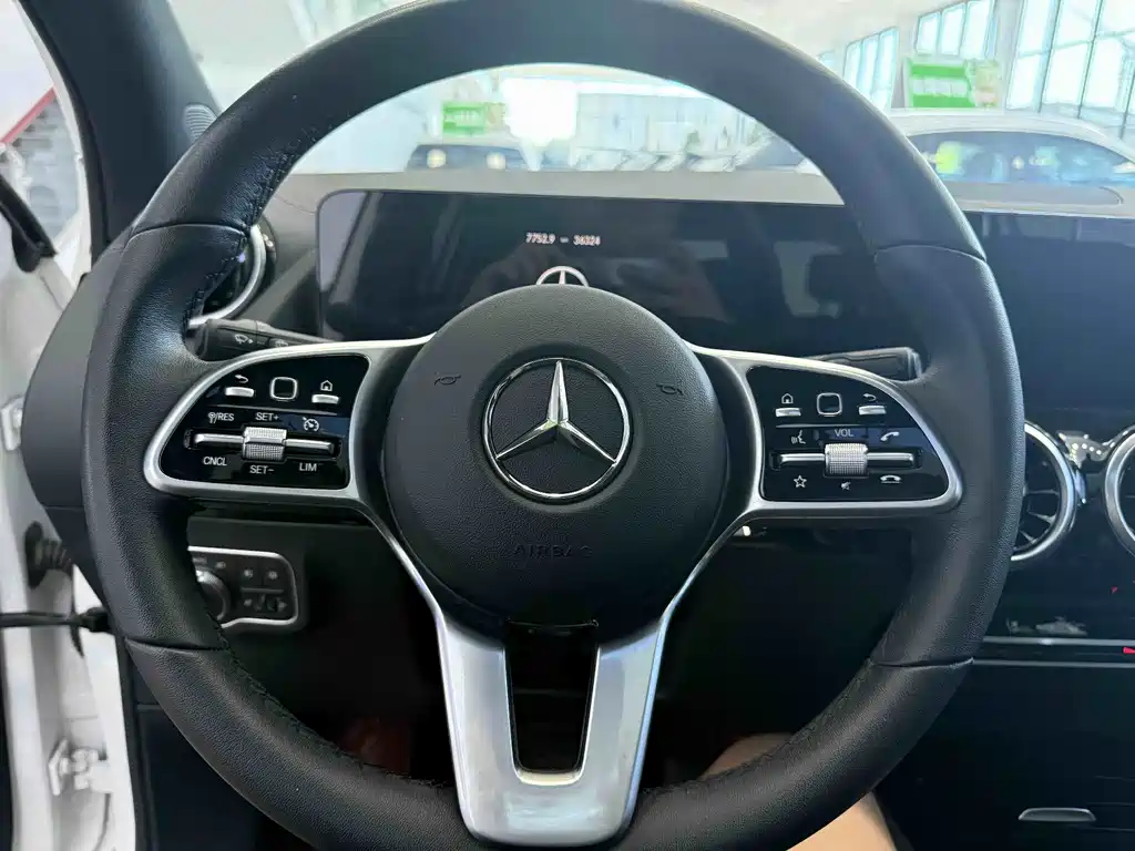 Mercedes-Benz GLA 2020 — фото 13