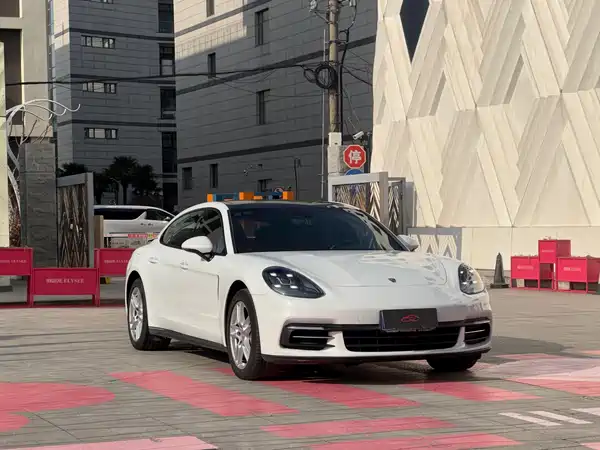 Porsche Panamera 2017