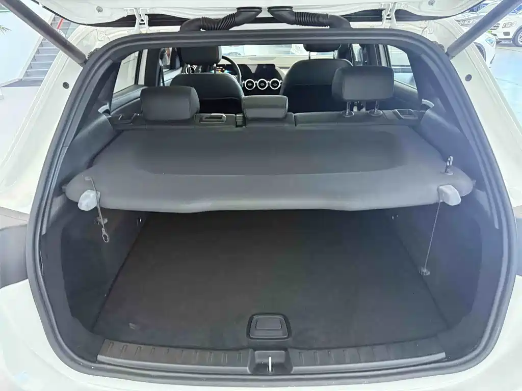 Mercedes-Benz GLA 2020 — фото 16
