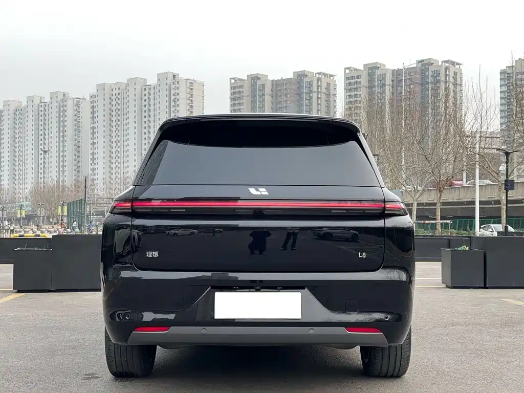 Li Auto Li L8 2024
