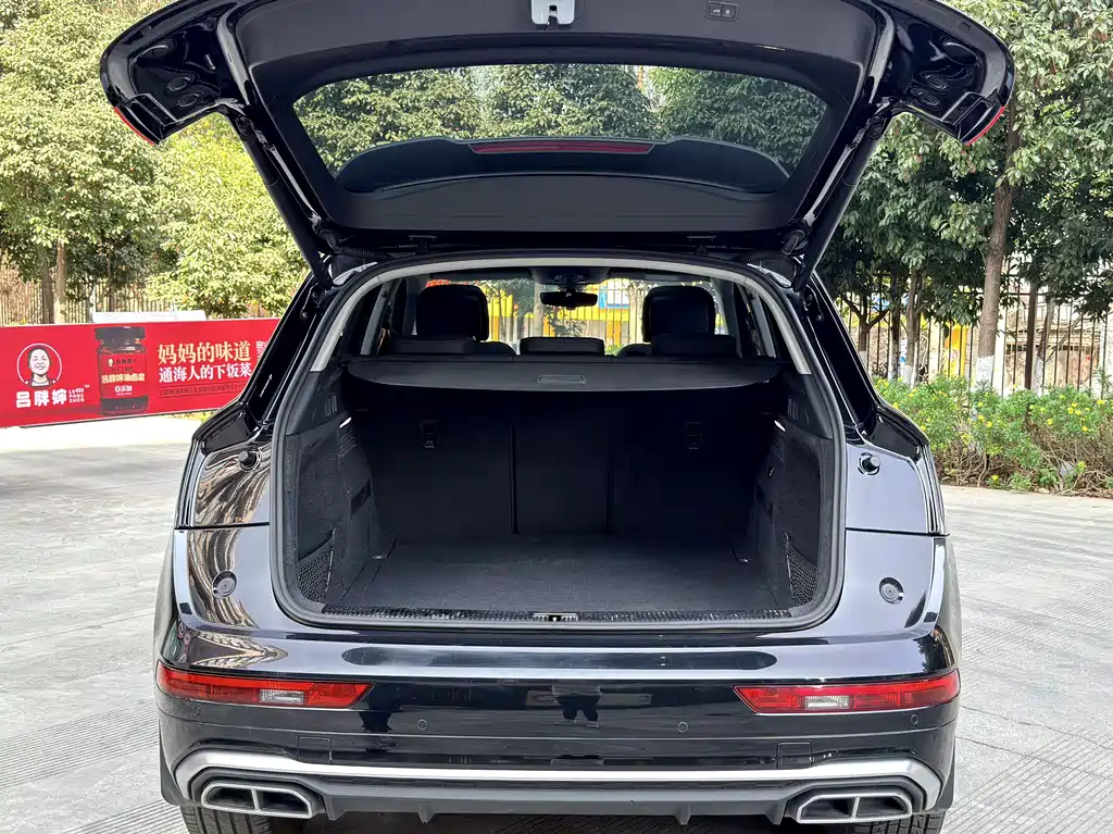 Audi Q5L 2022 — фото 18