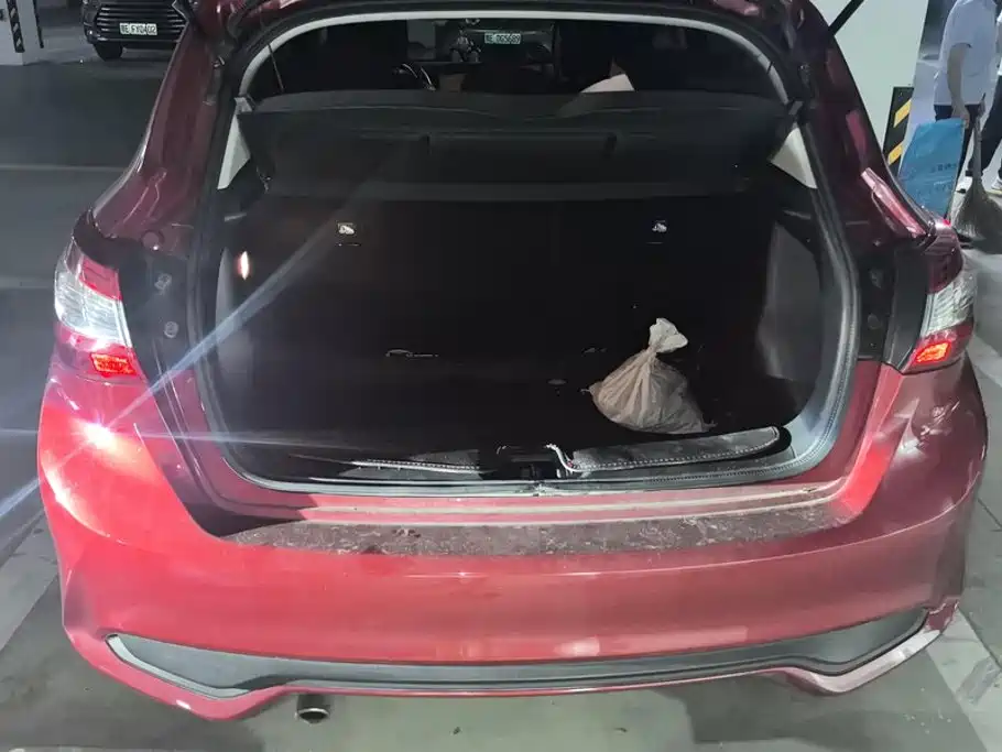 Nissan Tiida 2017