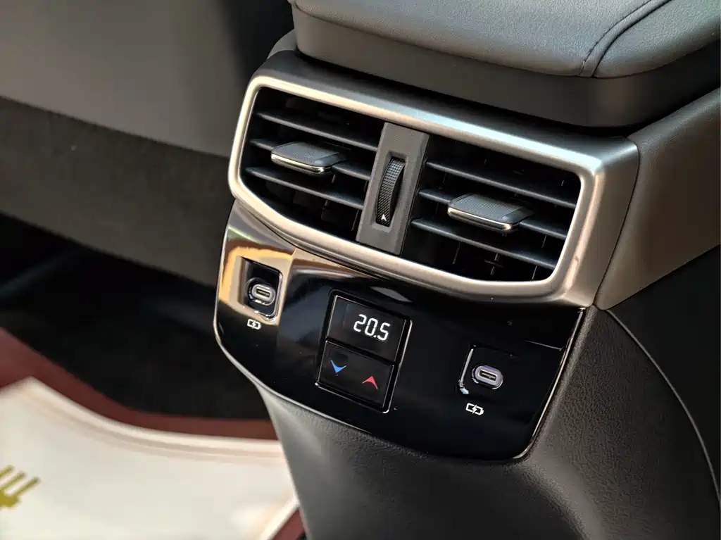 Lexus RX 2025 — фото 12