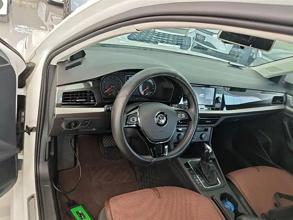 Volkswagen Lavida 2019 — фото 11
