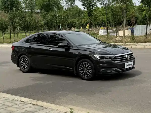 Volkswagen Sagitar 2021
