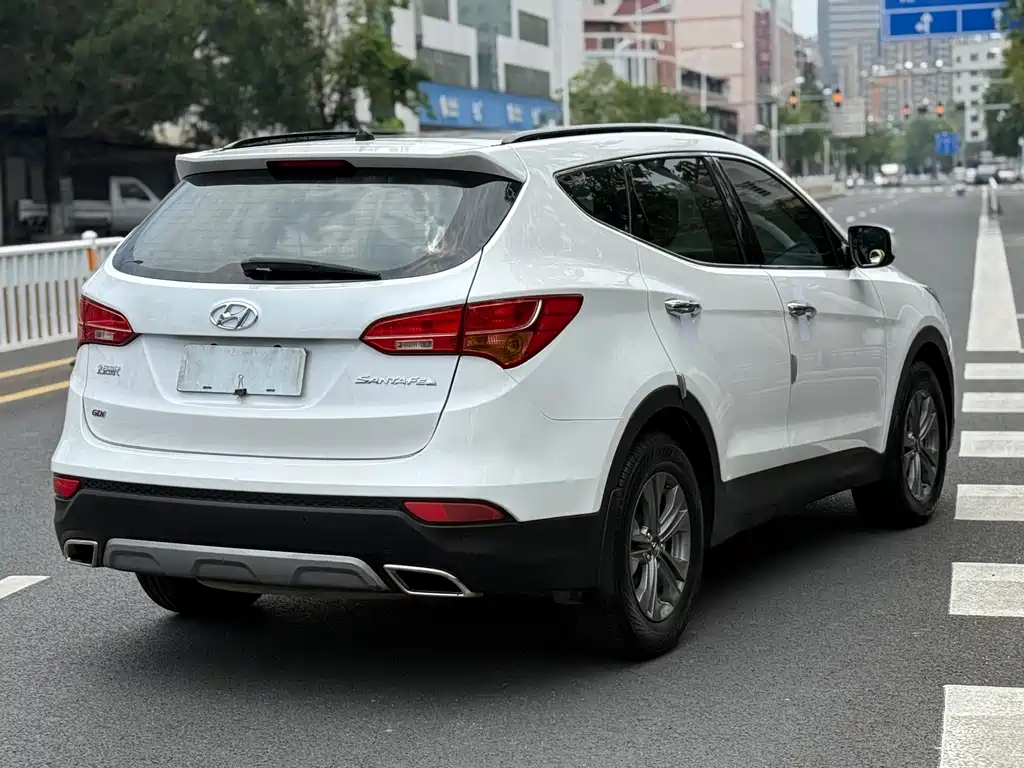 Hyundai Santa Fe 2015 — фото 7