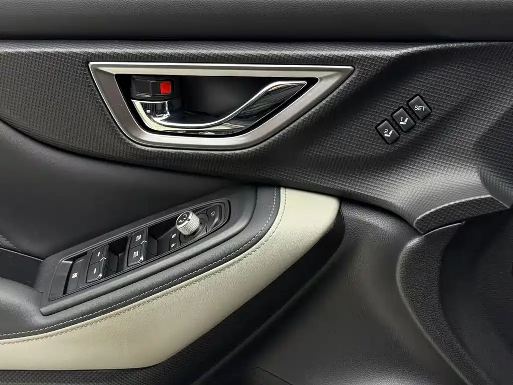 Subaru Forester 2023 — фото 15