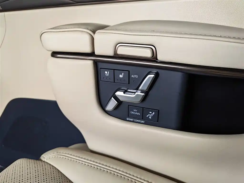 Toyota Alphard 2024 — фото 9