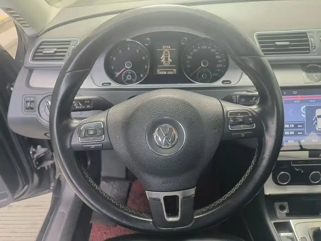 Volkswagen Magotan 2014