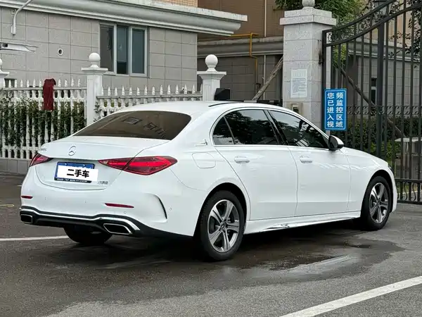 Mercedes-Benz C-Class 2022