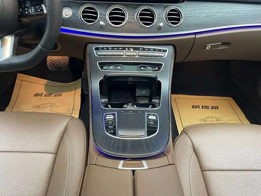 Mercedes-Benz E-Class 2023 — фото 23
