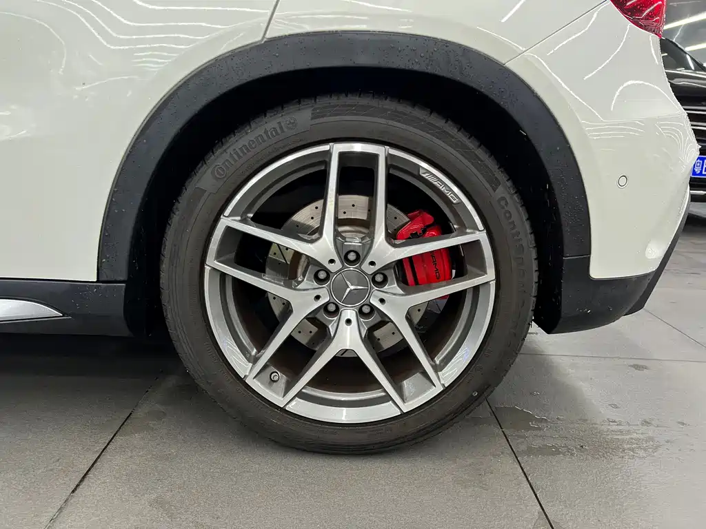 Mercedes-Benz GLA AMG 2019 — фото 21