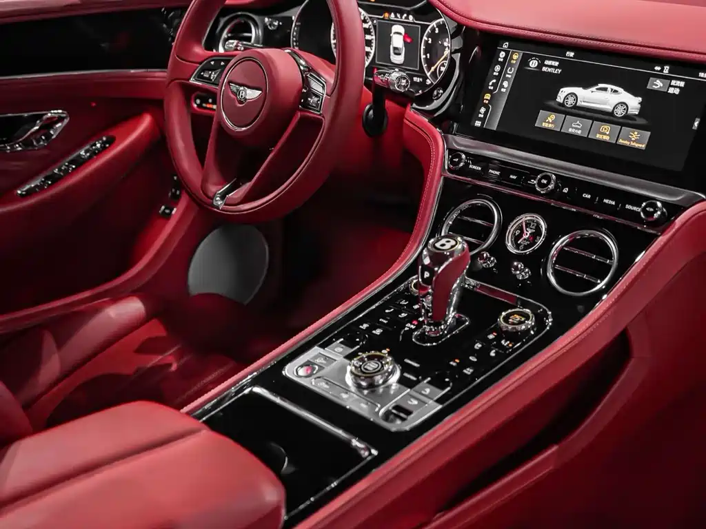 Bentley Continental 2020 — фото 12