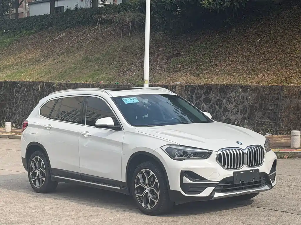 BMW X1 2019 — фото 3