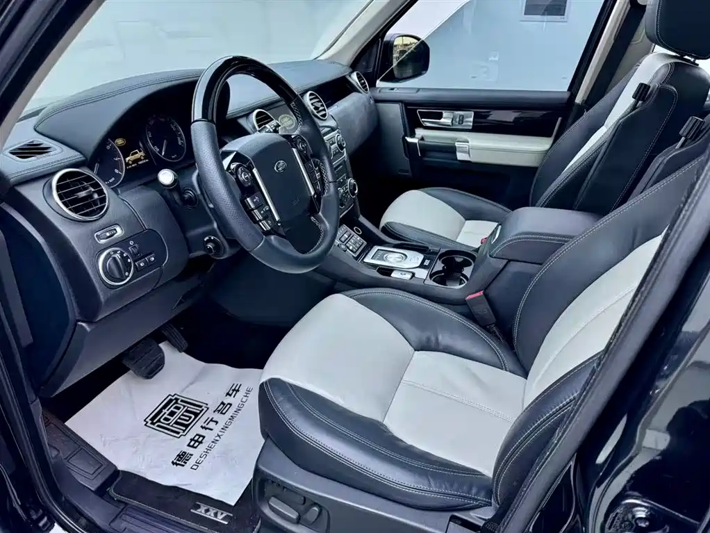 Land Rover Discovery 2014 — фото 15