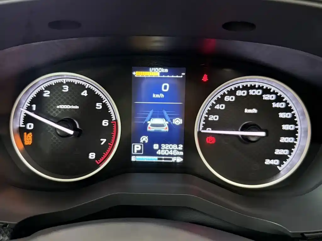 Subaru Forester 2023 — фото 11