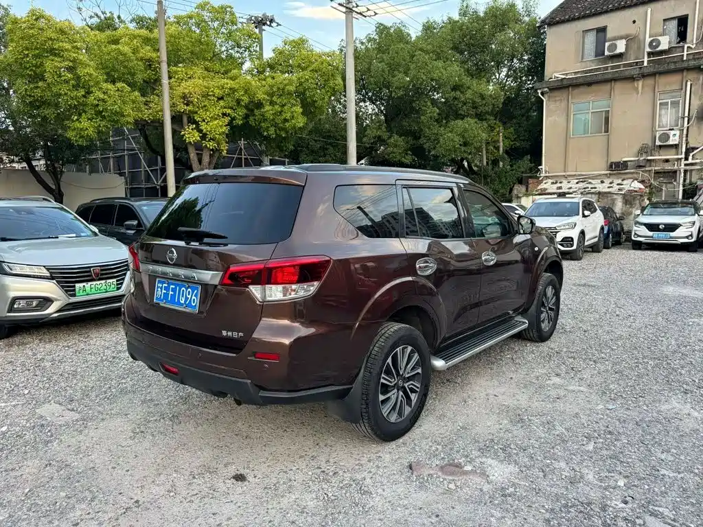 Nissan Terra 2020