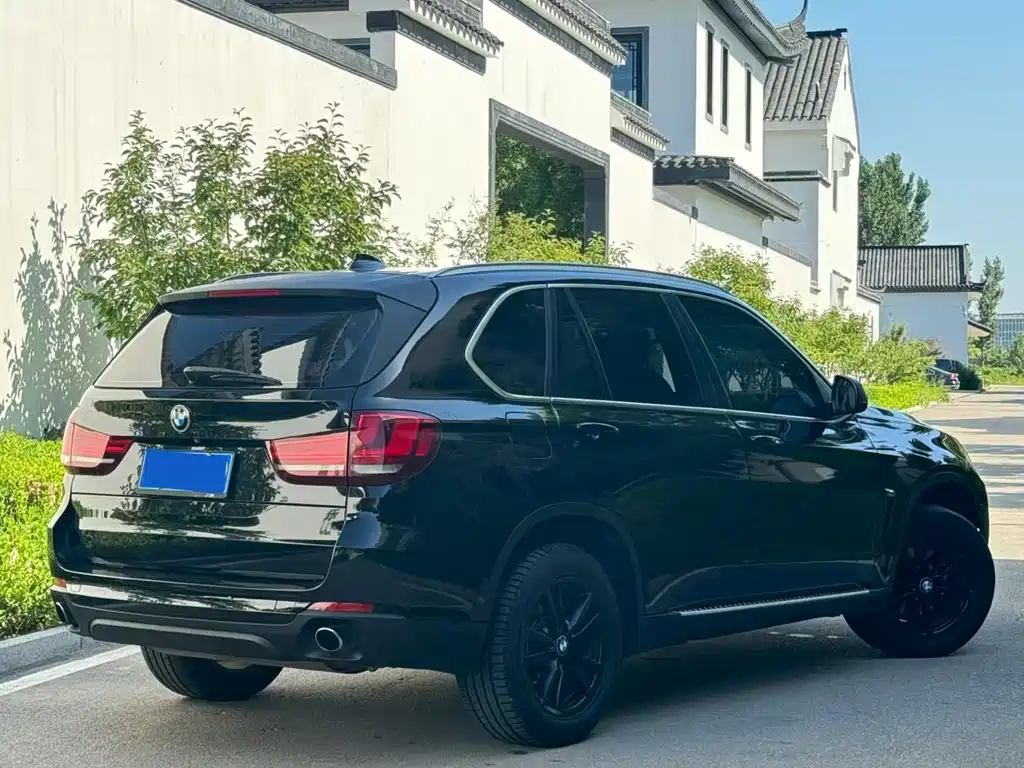 BMW X5 2017 — фото 9
