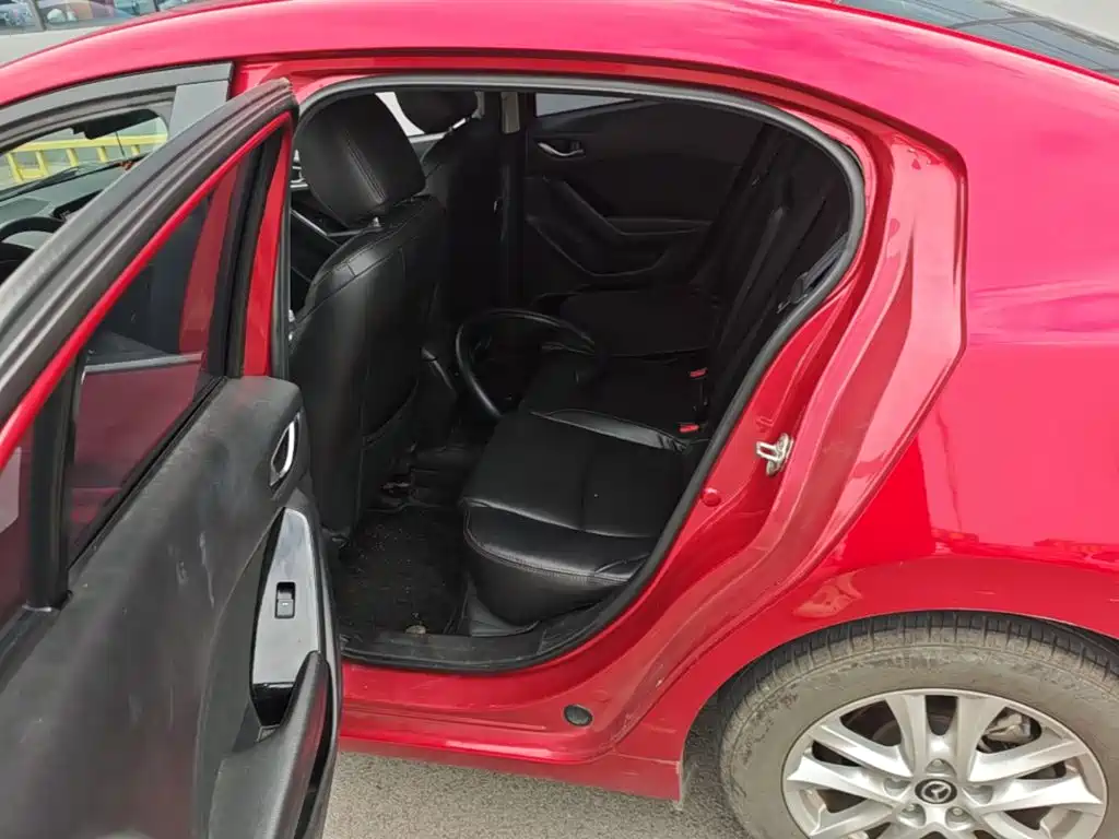 Mazda 3 Angkesela 2019 — фото 17