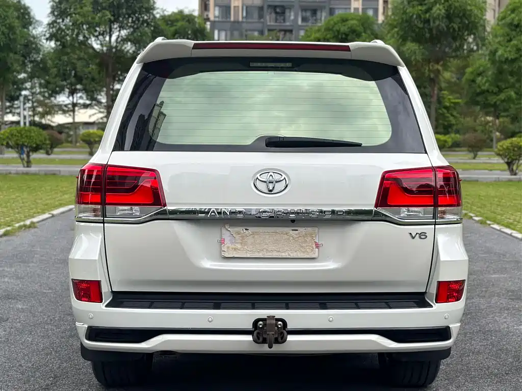 Toyota Land Cruiser 2019 — фото 7