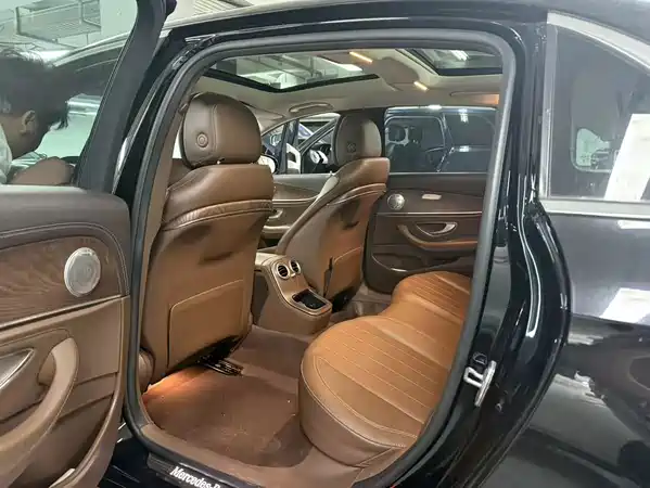 Mercedes-Benz E-Class 2021