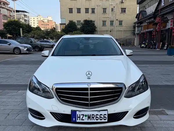 Mercedes-Benz E-Class 2015
