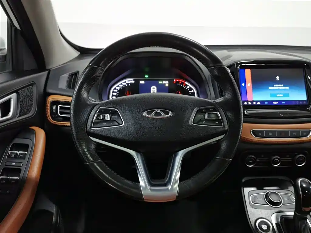 Chery Tiggo 7 2016 — фото 11