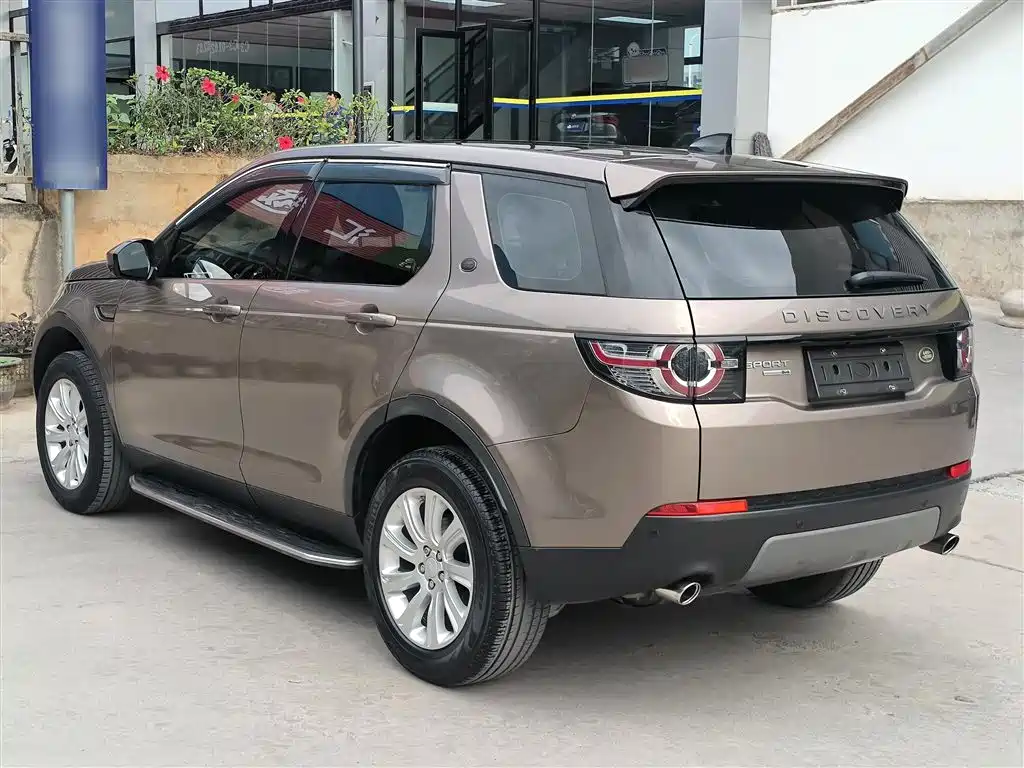 Land Rover Discovery Sport 2017 — фото 6