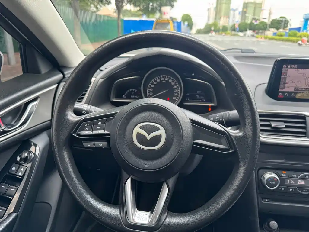 Mazda 3 Angkesela 2017 — фото 11