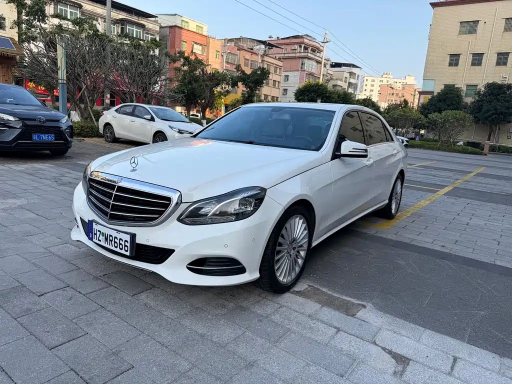 Mercedes-Benz E-Class 2015