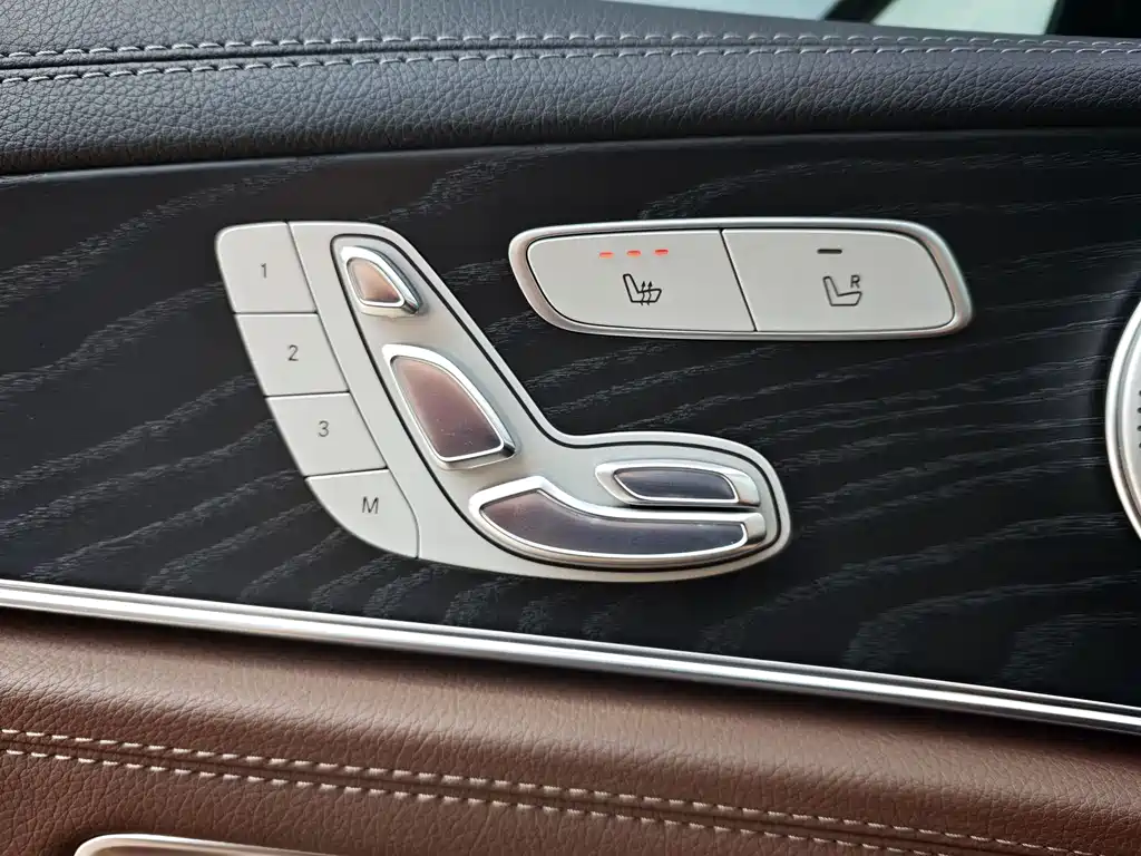 Mercedes-Benz E-Class 2017 — фото 9