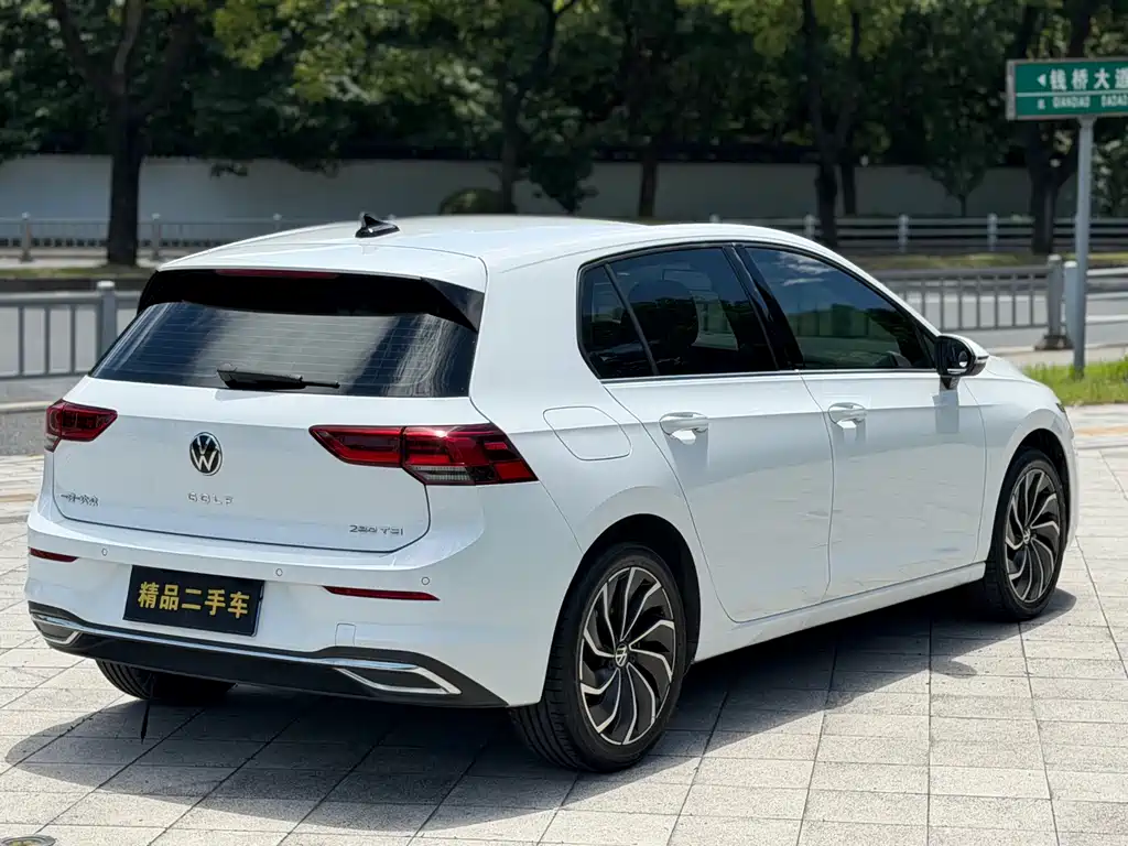 Volkswagen Golf 2022