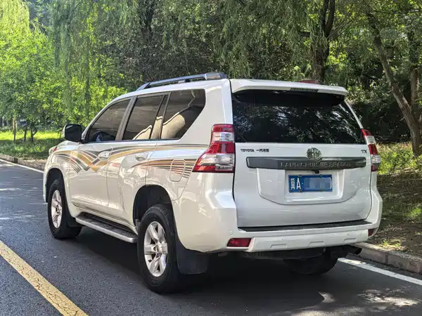 Toyota Prado 2016