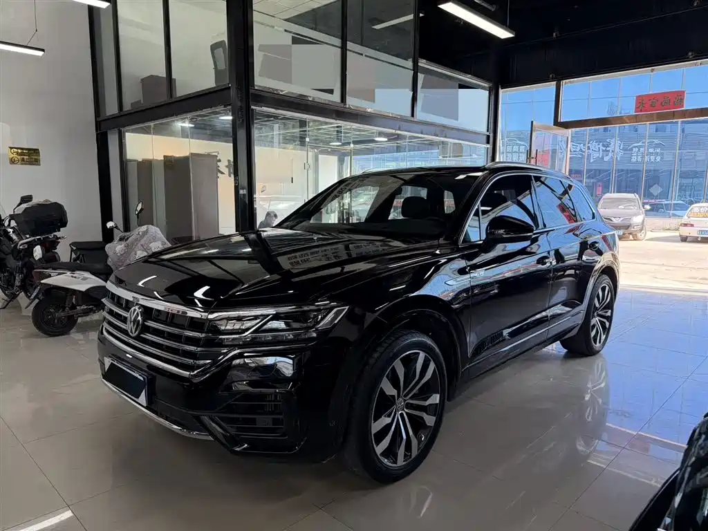 Volkswagen Touareg 2019 — фото 1