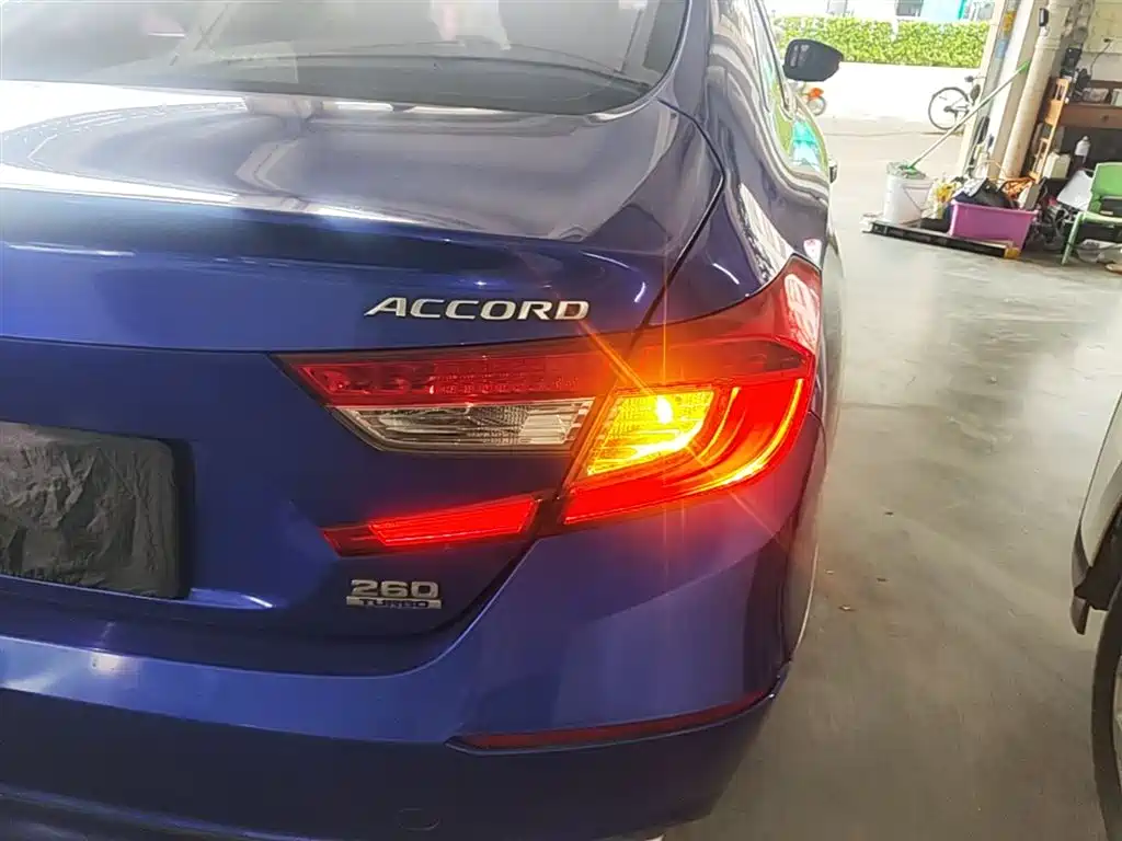 Honda Accord 2019 — фото 8