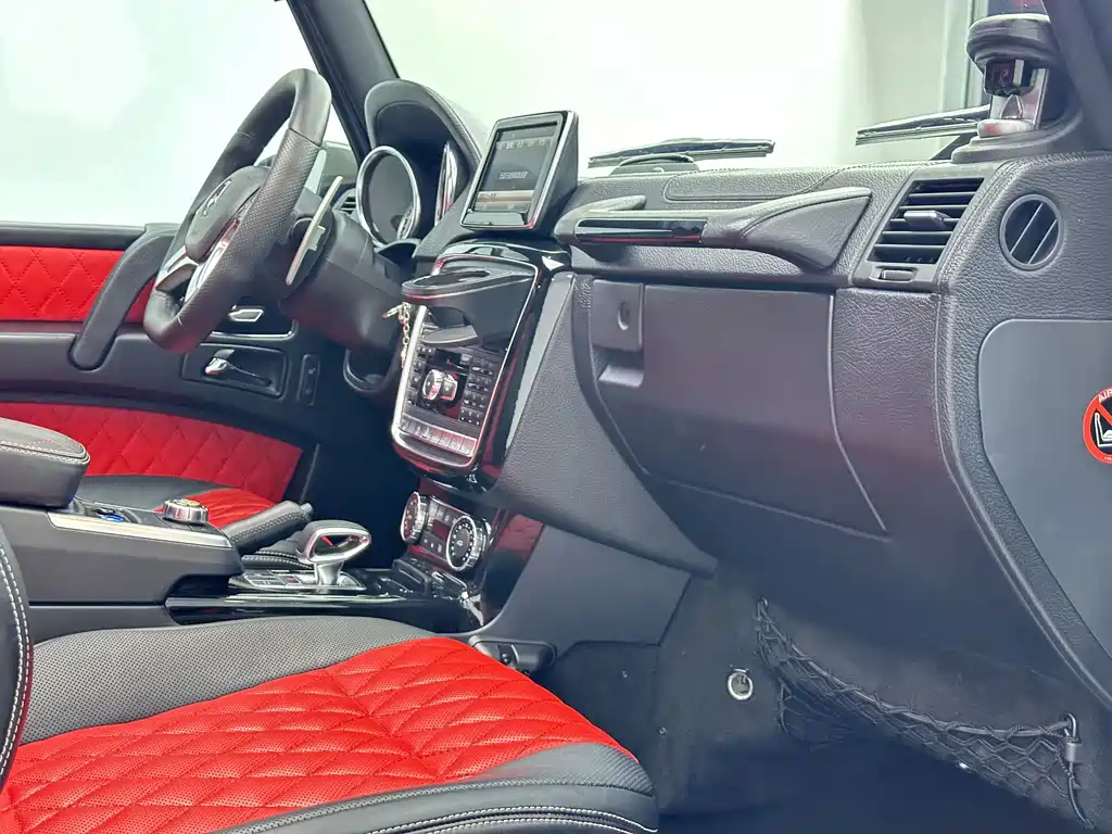 Mercedes-Benz G-Class AMG 2016 — фото 18