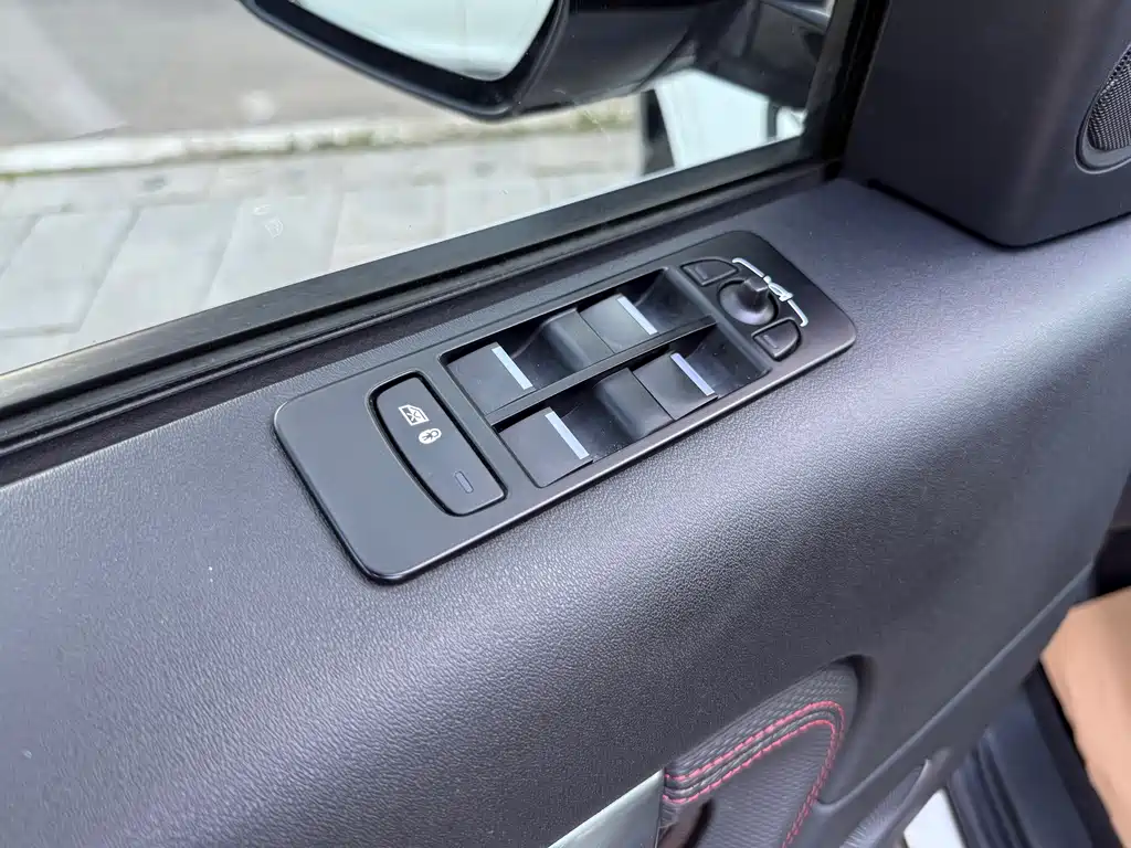 Land Rover Discovery Sport 2021 — фото 14