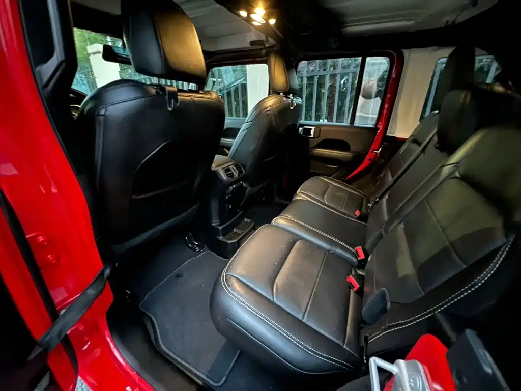 Jeep Wrangler 2019 — фото 9