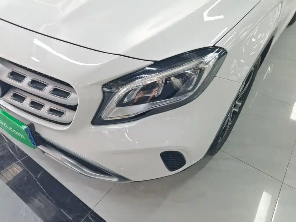 Mercedes-Benz GLA 2018 — фото 24