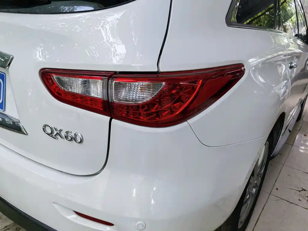 Infiniti QX60 2015 — фото 10