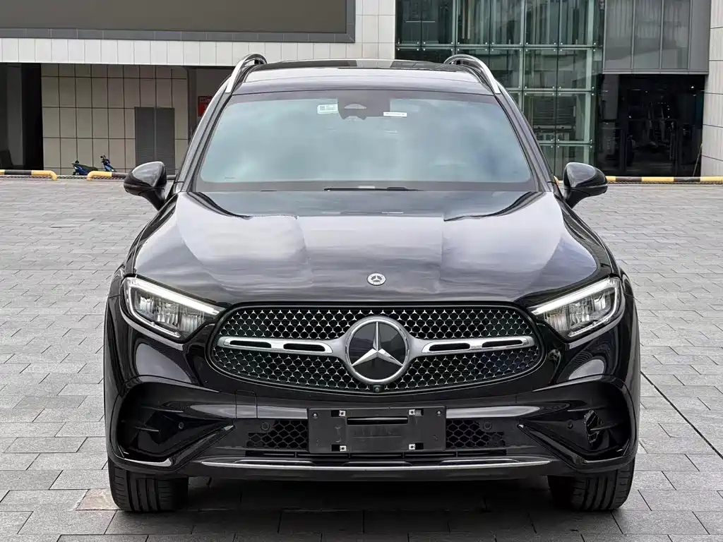 Mercedes-Benz GLC 2023