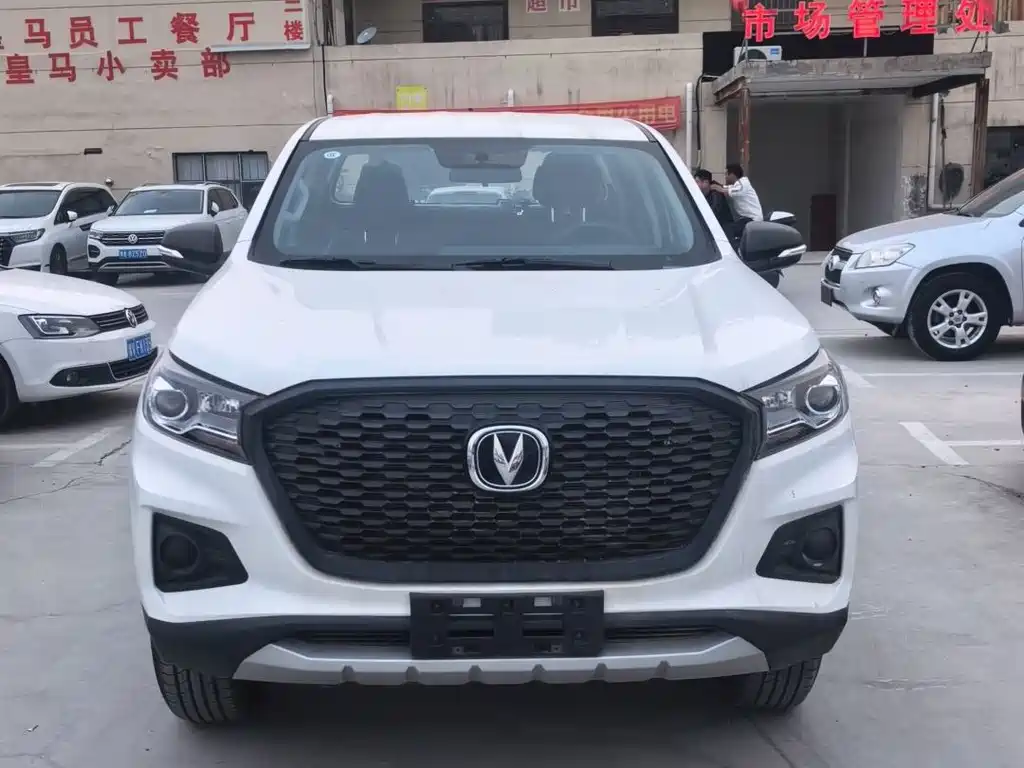 Changan F70 Bluewhale — фото 2