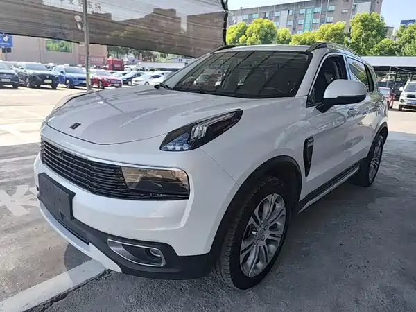 Lynk & Co 01 2019