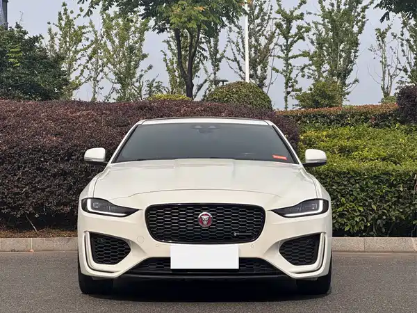 Jaguar XEL 2020