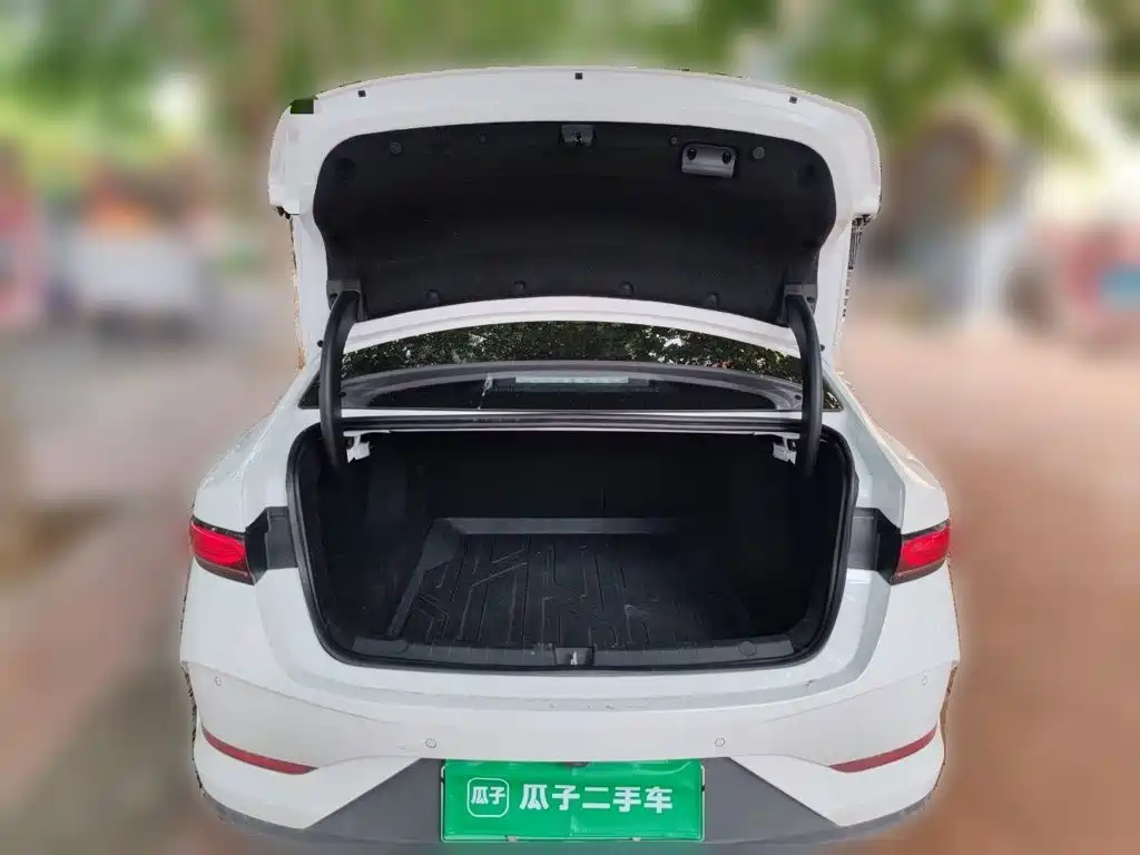 BYD Qin PLUS 2026 — фото 16
