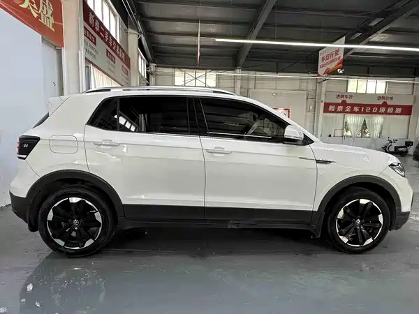 Volkswagen Tacqua 2021