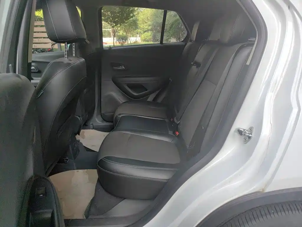 Chevrolet Trax 2015 — фото 18