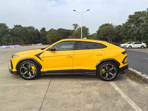 Lamborghini Urus 2022
