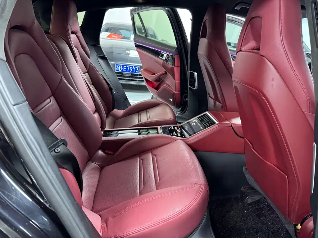 Porsche Panamera 2018 — фото 14